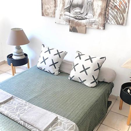 Appartement Calme Au Coeur De La Bastide St-Louis Carcassonne Exteriör bild