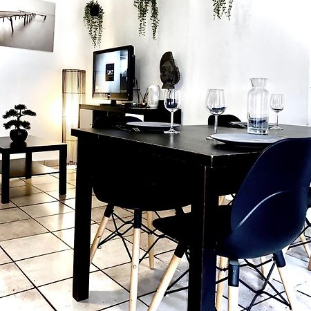 Appartement Calme Au Coeur De La Bastide St-Louis Carcassonne Exteriör bild