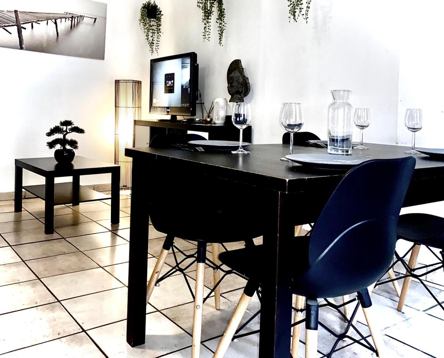 Appartement Calme Au Coeur De La Bastide St-Louis Carcassonne Exteriör bild